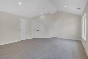 26 Stone Gate Ct, Smithtown, NY 11787 - Photo 21