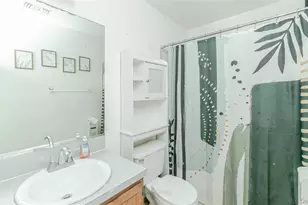 44 Oak St, Central Islip, NY 11722 - Photo 11