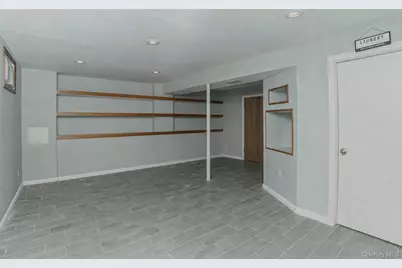 44 Oak Street, Central Islip, NY 11722 - Photo 19