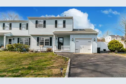 44 Oak Street, Central Islip, NY 11722 - Photo 1