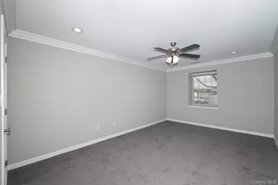 425 Newbridge Road #24, East Meadow, NY 11554 - Photo 5