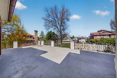 17 North Drive, Whitestone, NY 11357 - Photo 29