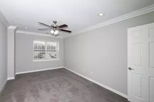 425 Newbridge Rd, East Meadow, NY 11554 - Photo 5