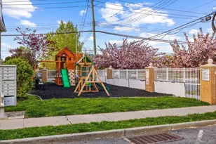 1962 Bergen Ave, Brooklyn, NY 11234 - Photo 21