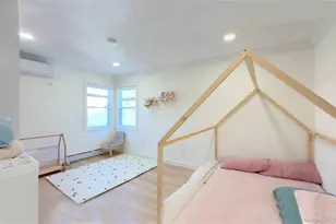 36 Adams St, Floral Park, NY 11001 - Photo 17