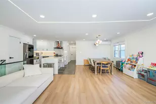 36 Adams St, Floral Park, NY 11001 - Photo 3