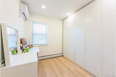 36 Adams Street, Floral Park, NY 11001 - Photo 15