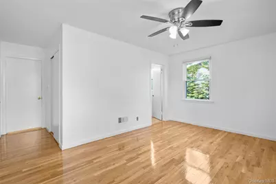 22 Rogers Drive, New Rochelle, NY 10804 - Photo 13