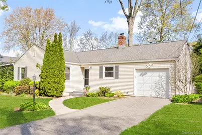 22 Rogers Drive, New Rochelle, NY 10804 - Photo 1