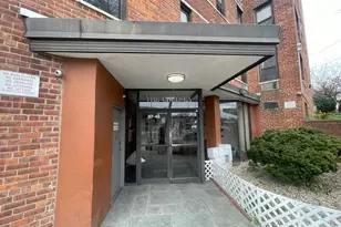 87-46 Chelsea St, Jamaica, NY 11432 - Photo 3