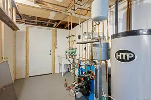 29 Potter Ln, Huntington, NY 11743 - Photo 29