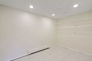 29 Potter Ln, Huntington, NY 11743 - Photo 25