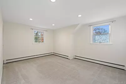 29 Potter Lane, Huntington, NY 11743 - Photo 15