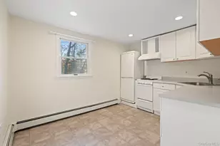 29 Potter Ln, Huntington, NY 11743 - Photo 19