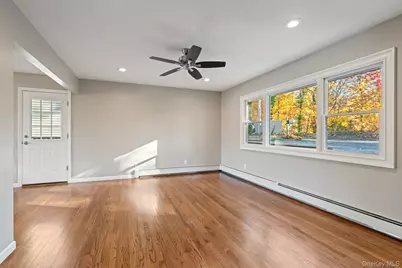 29 Potter Lane, Huntington, NY 11743 - Photo 5