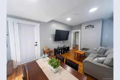 52 Maple Place, Amityville, NY 11701 - Photo 3