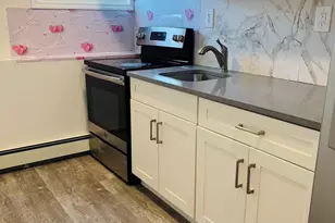 21 Keats Ct, Bethpage, NY 11714 - Photo 9