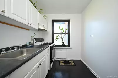 73-11 Bell Boulevard #1F, Oakland Gardens, NY 11364 - Photo 3