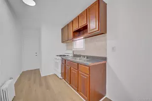 129-37 153rd St, Jamaica, NY 11434 - Photo 3