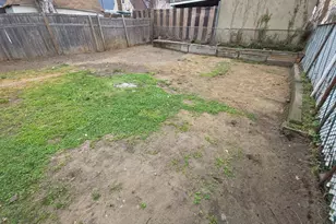 129-37 153rd St, Jamaica, NY 11434 - Photo 23