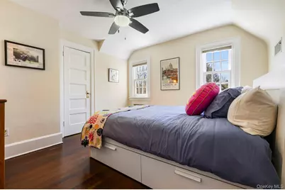 134 Brewster Road, Scarsdale, NY 10583 - Photo 23