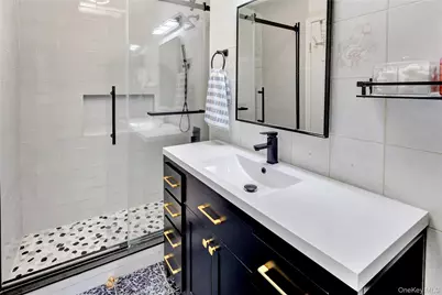 133-11 Peconic Street, Ozone Park, NY 11417 - Photo 23