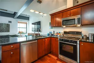 1 S Astor St, Irvington, NY 10533 - Photo 5