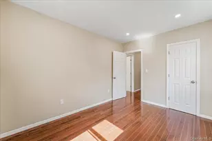 90-34 205th St, Hollis, NY 11423 - Photo 15