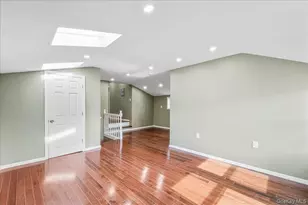 90-34 205th St, Hollis, NY 11423 - Photo 25