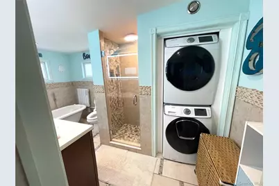 30 Classon Avenue, Mastic, NY 11950 - Photo 9