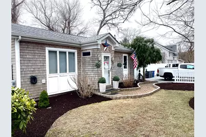 30 Classon Avenue, Mastic, NY 11950 - Photo 5