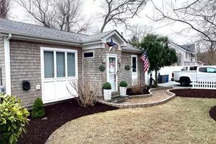 30 Classon Ave, Mastic, NY 11950 - Photo 5