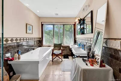 6 Sunset Lane, Hartsdale, NY 10530 - Photo 25