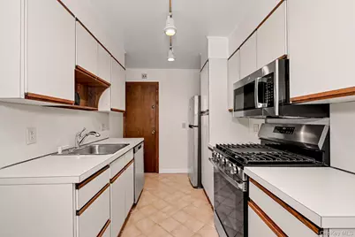 86 Birch Street, Port Chester, NY 10573 - Photo 7