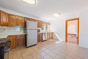 189 Lakeside Rd, Newburgh, NY 12550 - Photo 5