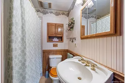 189 Lakeside Road, Newburgh, NY 12550 - Photo 13