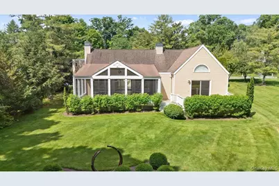 32 The Crossing, Purchase, NY 10577 - Photo 3