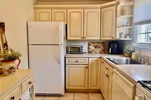 3136 Wilshire Ln, Oakdale, NY 11769 - Photo 3