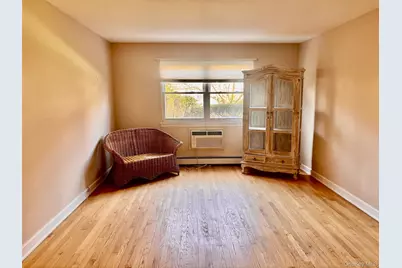 31-36 Wilshire Ln #31-36, Oakdale, NY 11769 - Photo 9