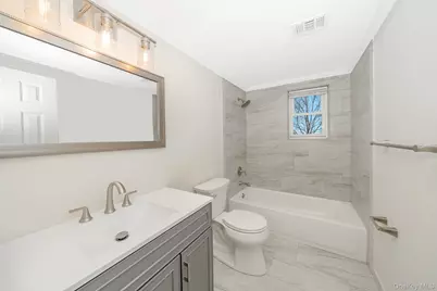 136 Artist Lake Drive, Middle Island, NY 11953 - Photo 11