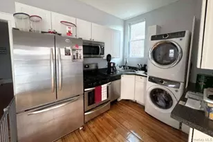 87-40 188th St, Jamaica, NY 11423 - Photo 5