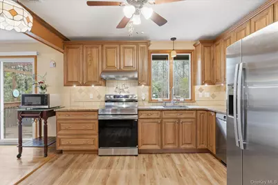 186 Radio Avenue, Miller Place, NY 11764 - Photo 11
