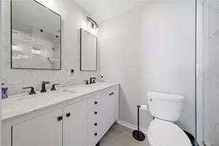 11 Grand Central Ave, Amityville, NY 11701 - Photo 21