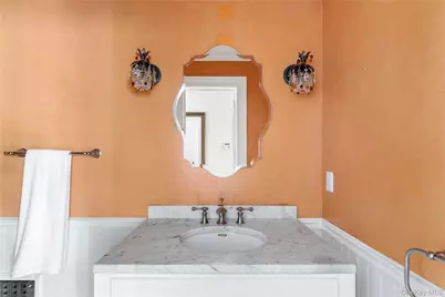 66 Wyatt Road, Garden City, NY 11530 - Photo 17