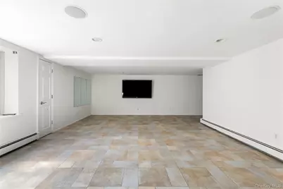 66 Wyatt Road, Garden City, NY 11530 - Photo 29