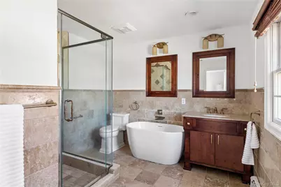 66 Wyatt Road, Garden City, NY 11530 - Photo 21