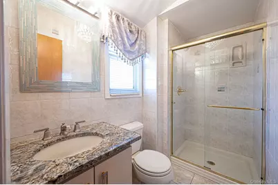 257 Garden City Road, Franklin Square, NY 11010 - Photo 39