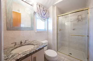 257 Garden City Rd, Franklin Square, NY 11010 - Photo 39