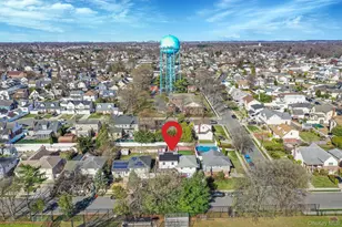 257 Garden City Rd, Franklin Square, NY 11010 - Photo 9