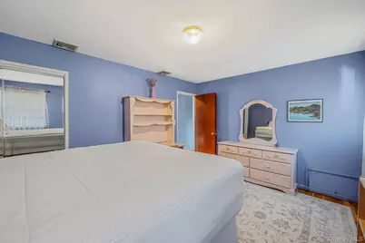257 Garden City Road, Franklin Square, NY 11010 - Photo 31